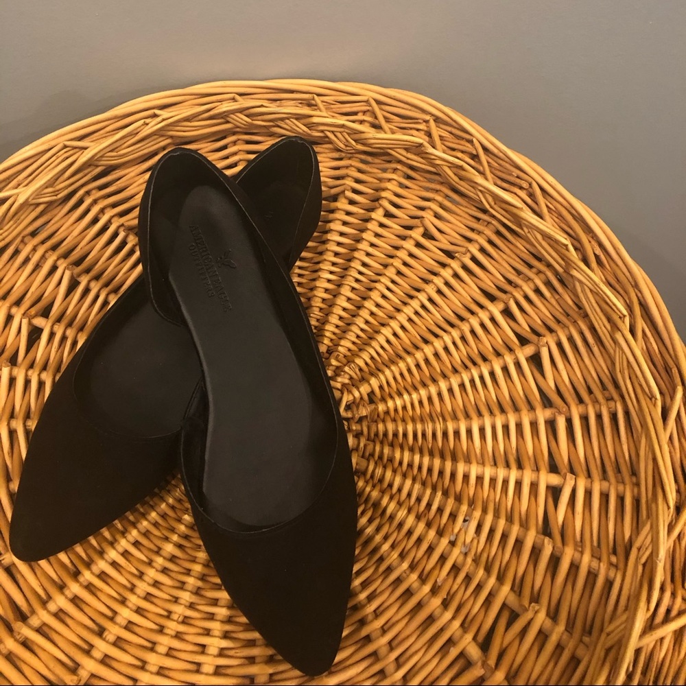 American Eagle point toe flats